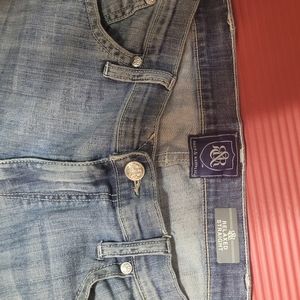 Rock and Republic size 38 light blue jeans
